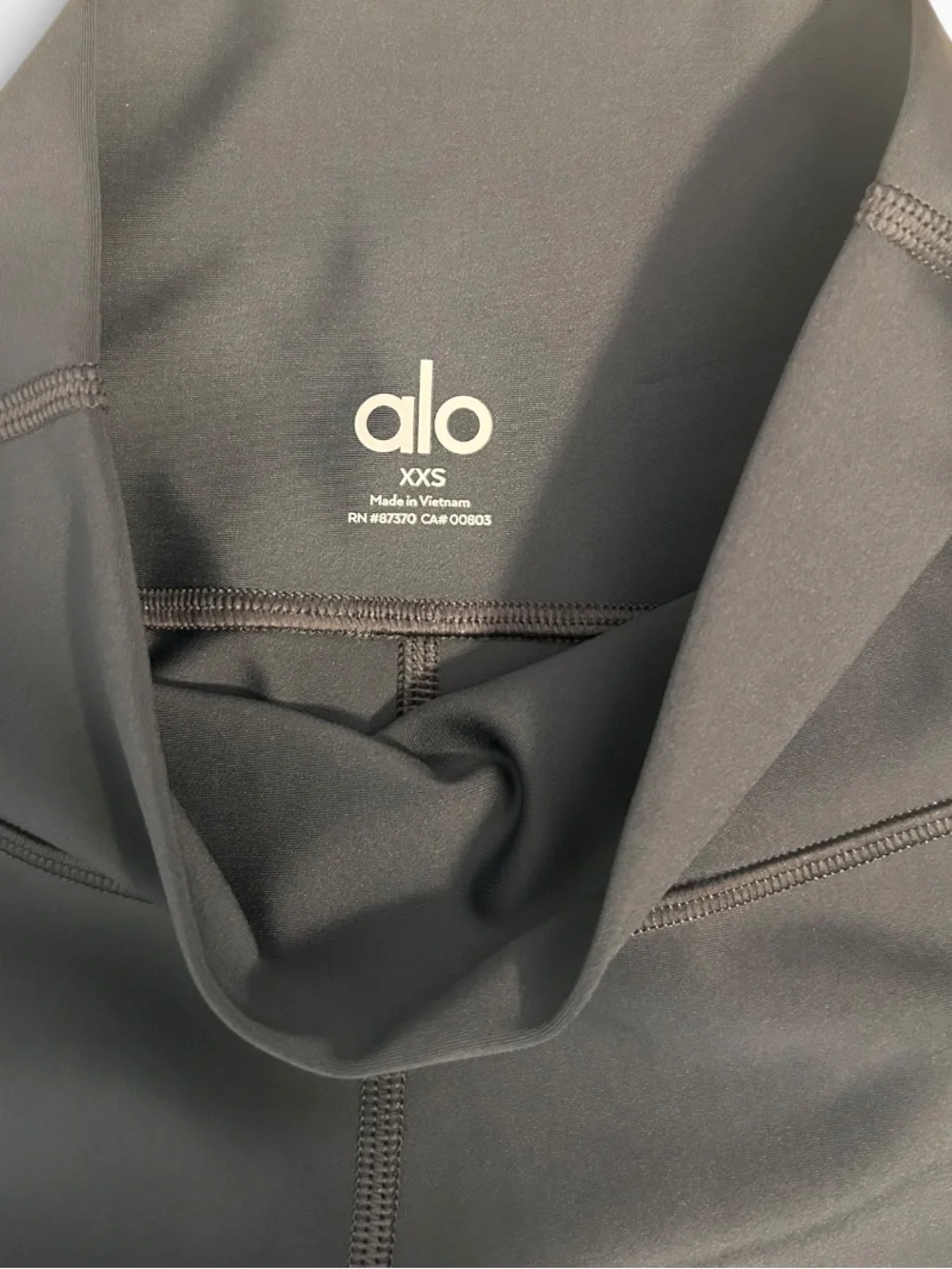 ALO Yoga Set Varsity Tennis Skirt & Charcoal Airlift Leggings Set authentic